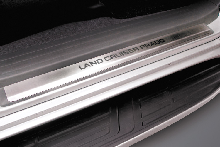 НАКЛАДКИ НА ВНУТРЕННИЕ ПОРОГИ (2 ШТ) TOYOTA LAND CRUISER 150