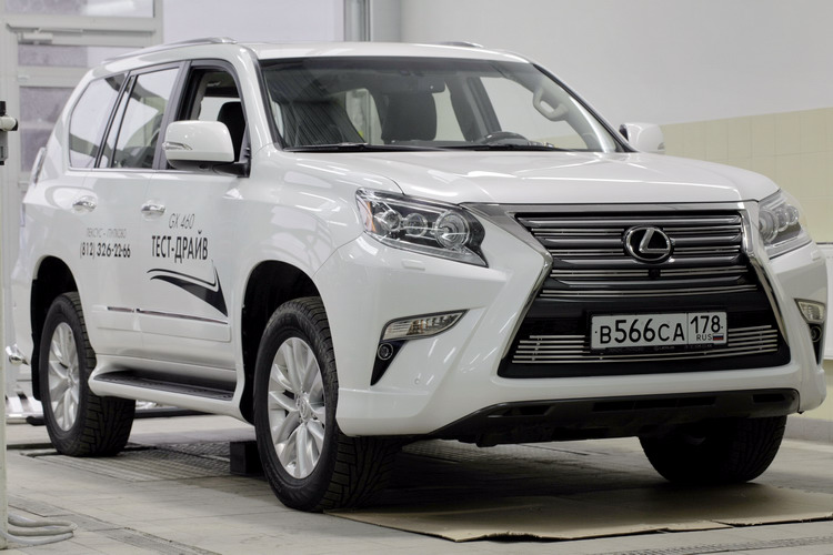 РЕШЕТКА РАДИАТОРА D10 LEXUS GX 460 2013