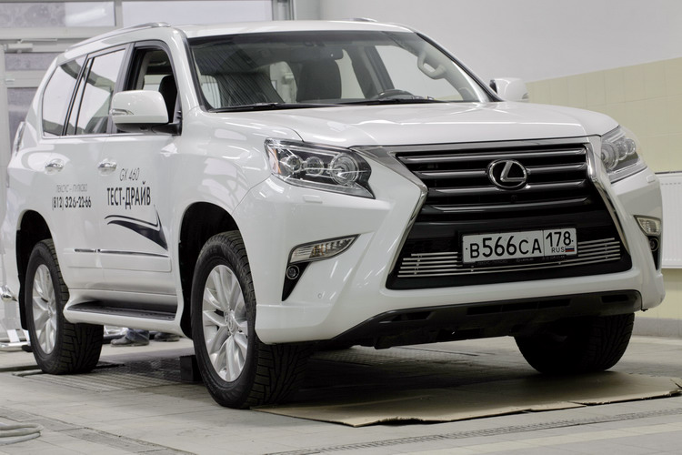 РЕШЕТКА ВОЗДУХОЗАБОРНИКА D10 LEXUS GX 460 2013