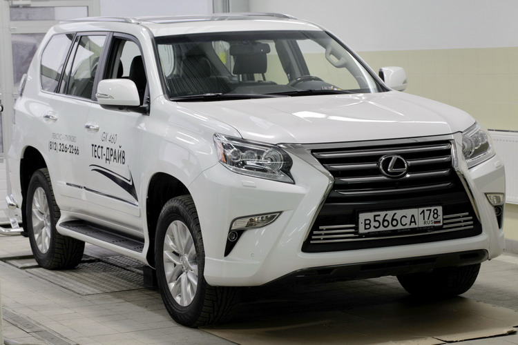 РЕШЕТКА ВОЗДУХОЗАБОРНИКА D16 LEXUS GX 460 2013