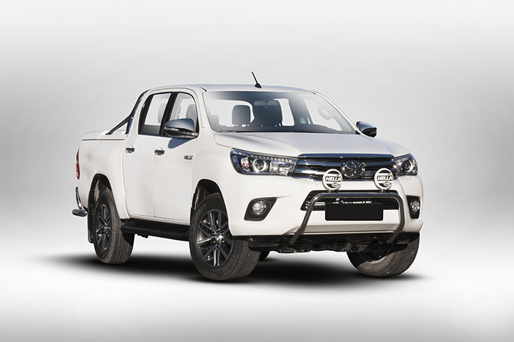 РЕШЕТКА ПЕРЕДНЯЯ МИНИ НИЗКАЯ D42 ДЛЯ ПТФ TOYOTA HILUX 2015